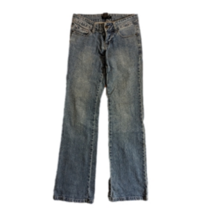 Venus Jeans size 4 medium wash denim straight leg